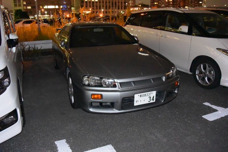 Illustration for article titled Japan, A Dogapult Trip, Part 5: Cars and Cosplay and Comiket!